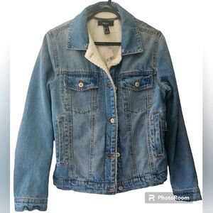 NWT Forever 21 JEAN JACKET - Size L
